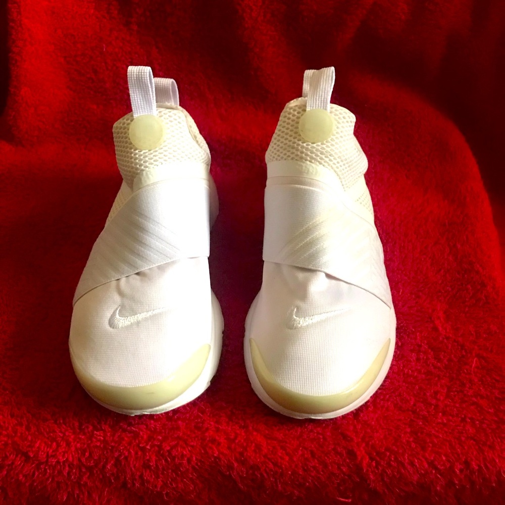 PRESTO EXTREME GS TPRILE WHITE - NIKE